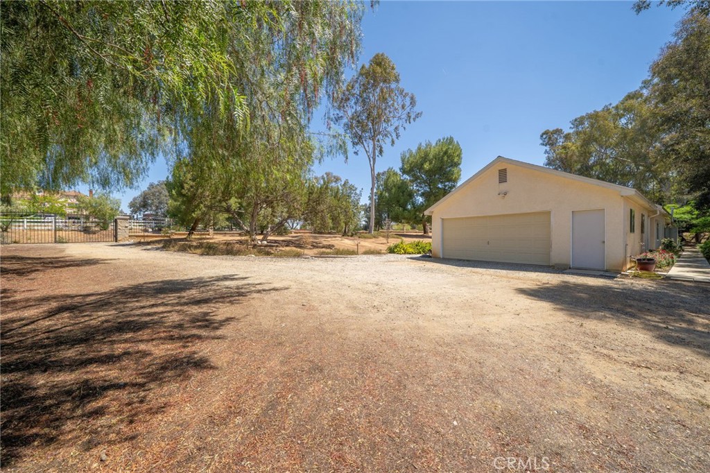 16639 Fox Glen Property Photo 68