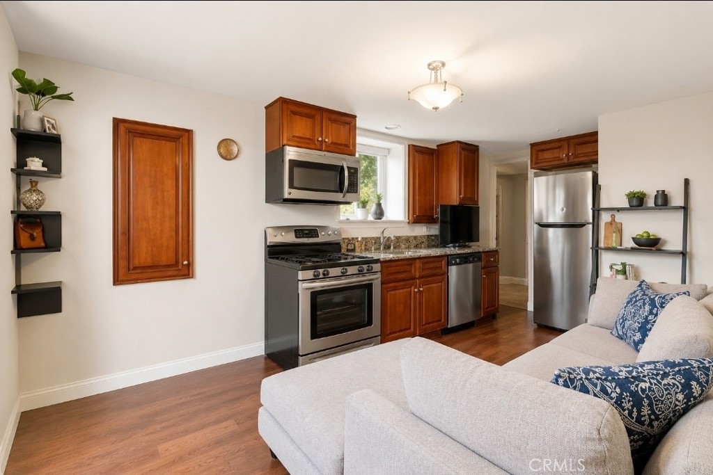 1225 Grand View Property Photo 31