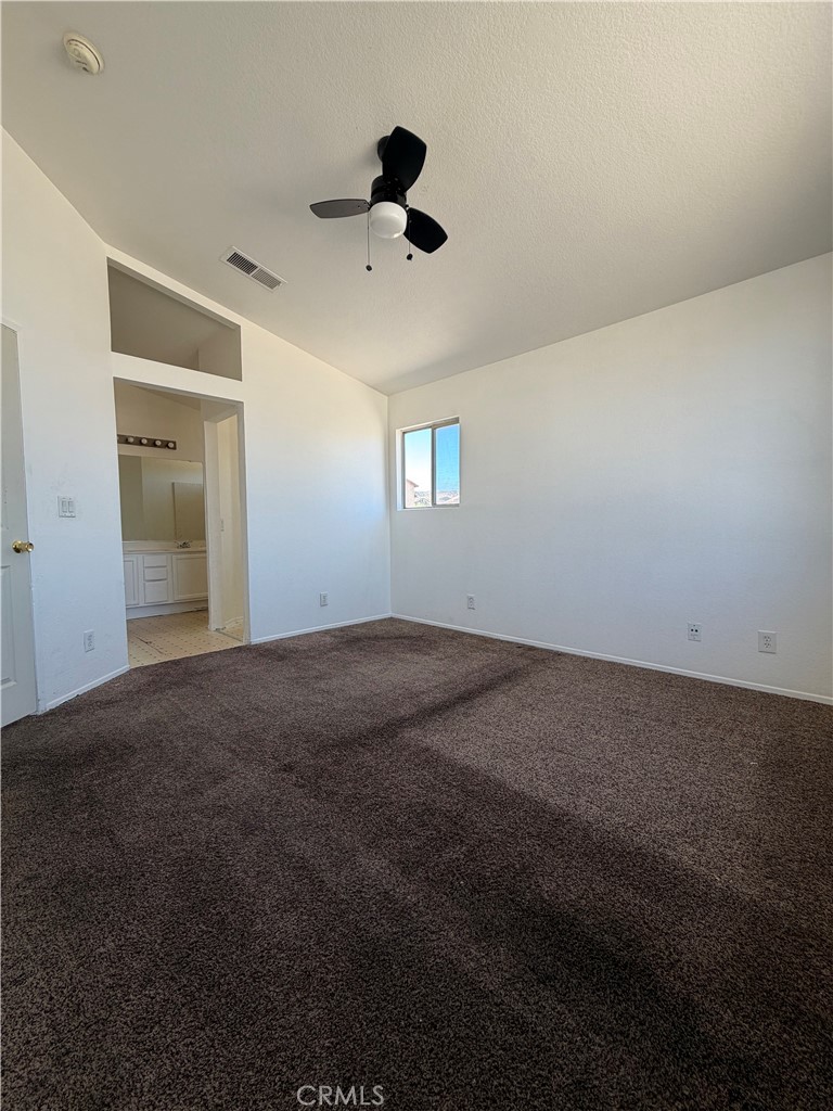 1860 Ivory Property Photo 9