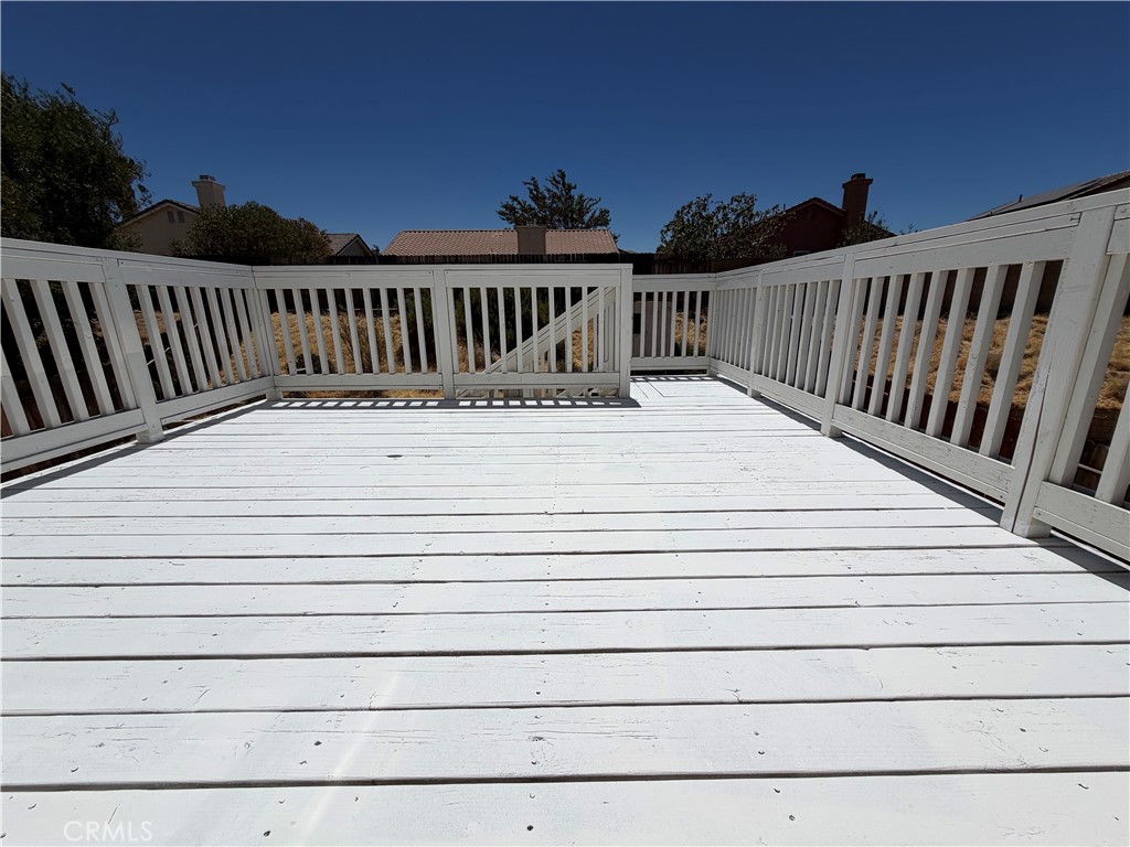 1860 Ivory Property Photo 19