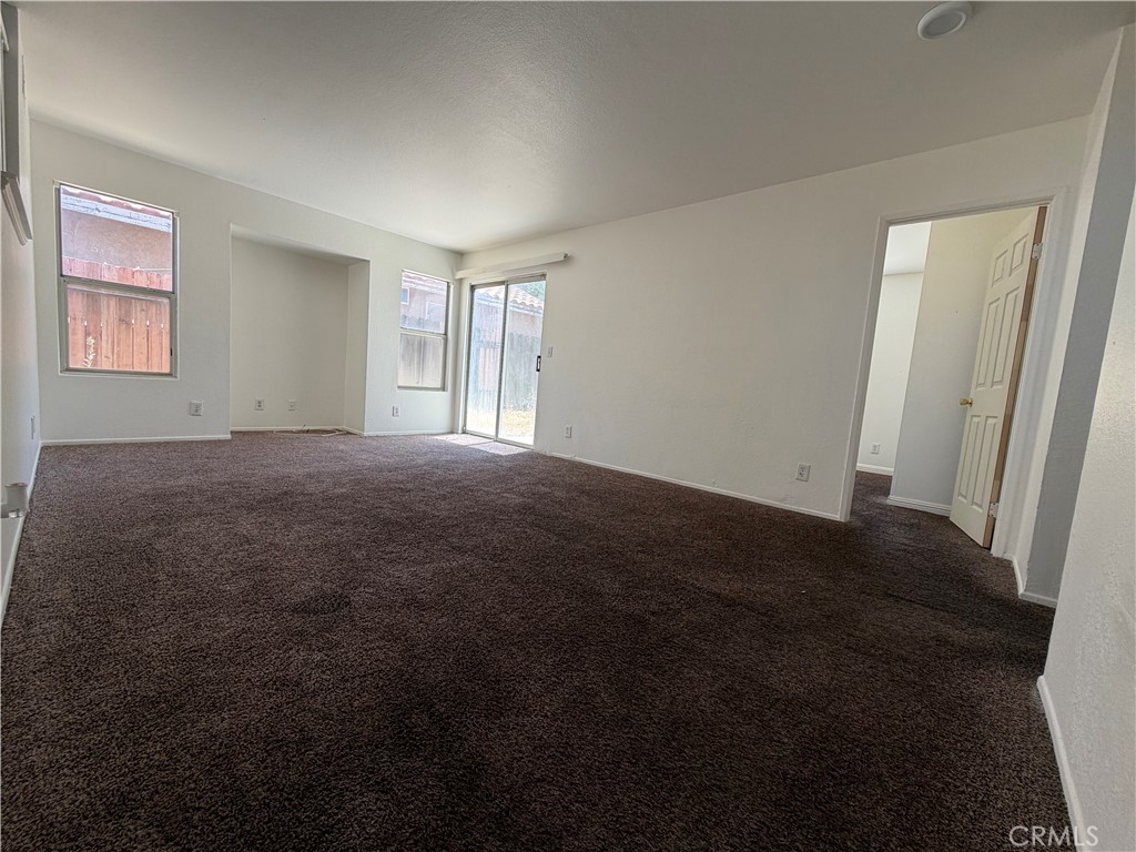 1860 Ivory Property Photo 27