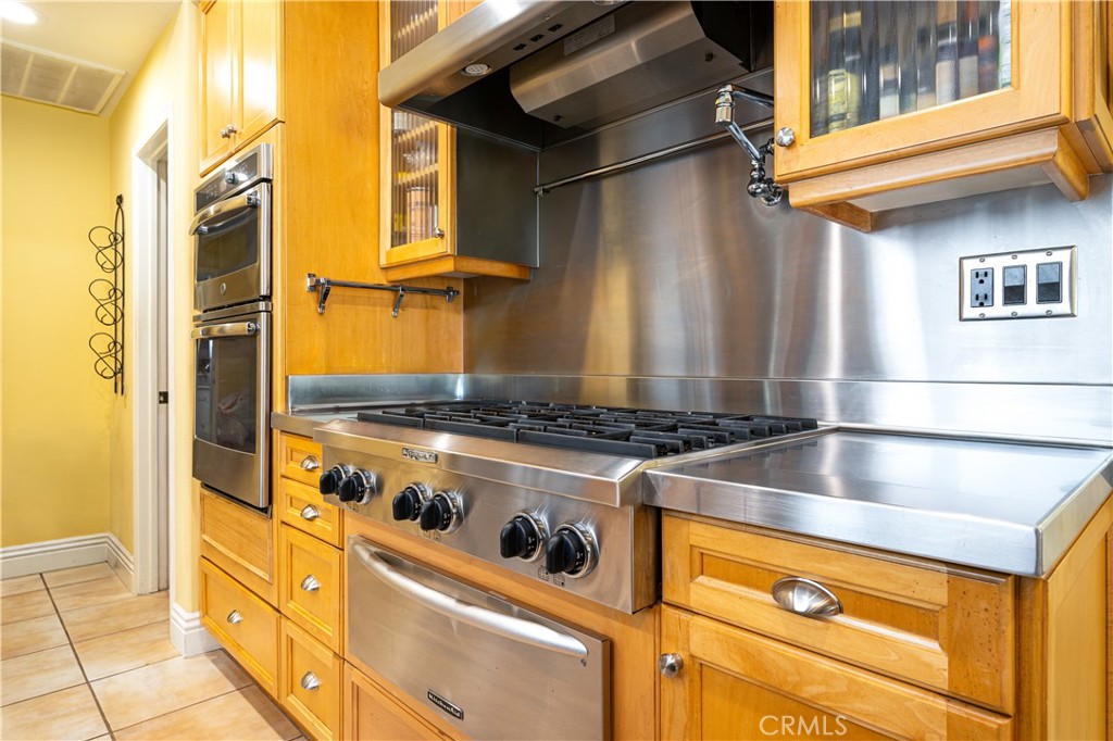 21 Mikro Property Photo 3