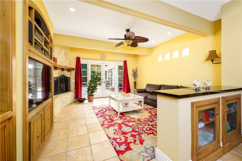 21 Mikro Property Photo 7