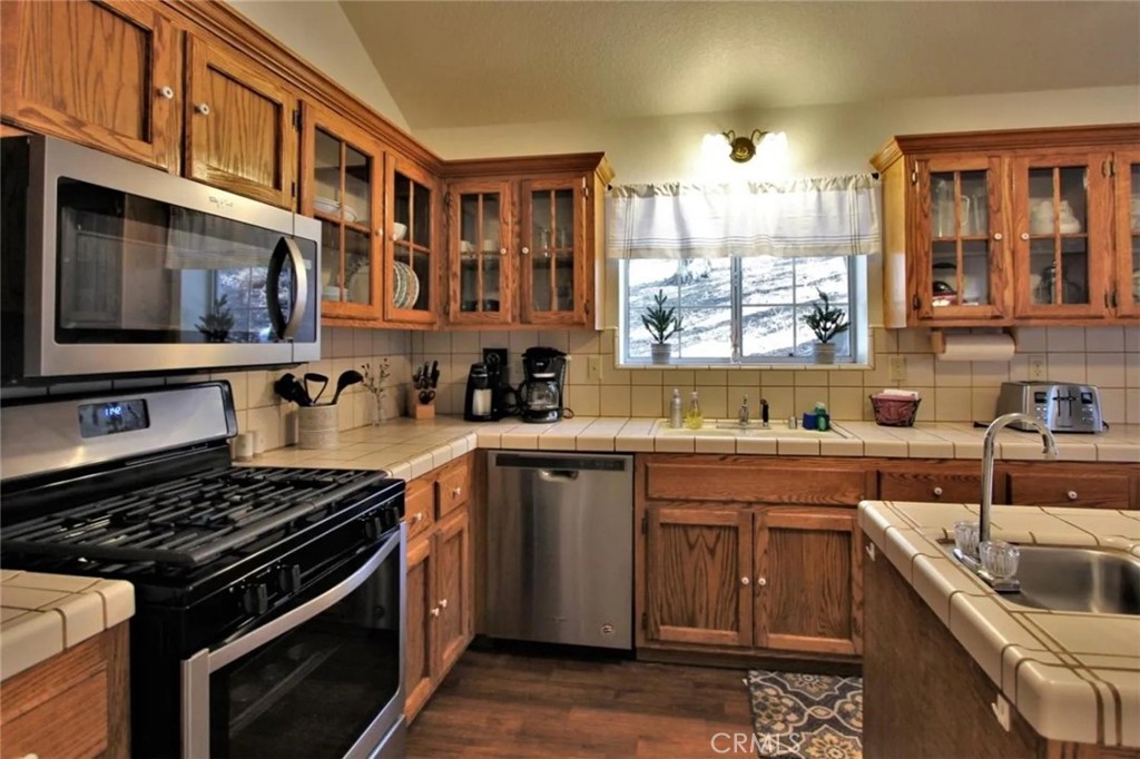43073 Grizzly Property Photo 8