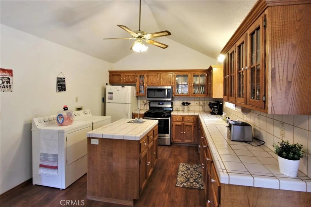 43073 Grizzly Property Photo 9