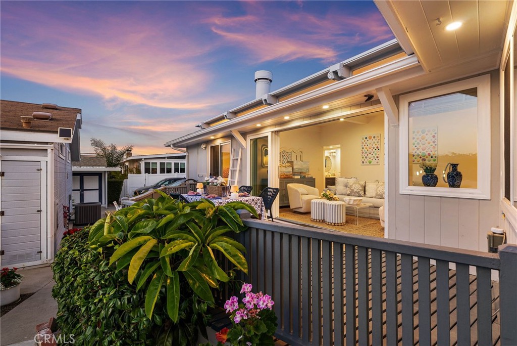 8 Saratoga Property Photo 8