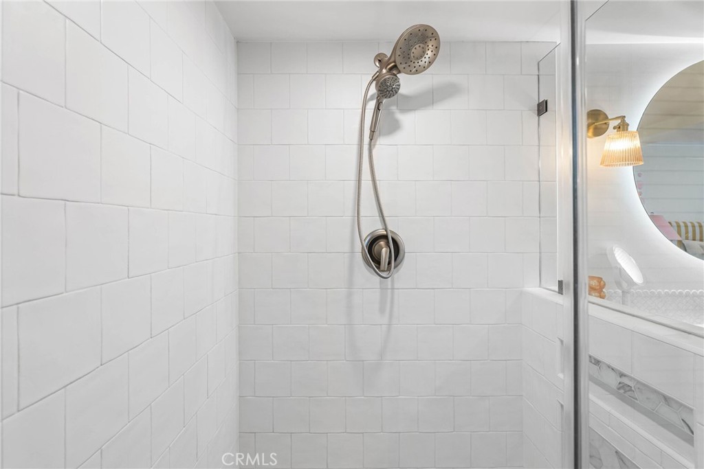 8 Saratoga Property Photo 33