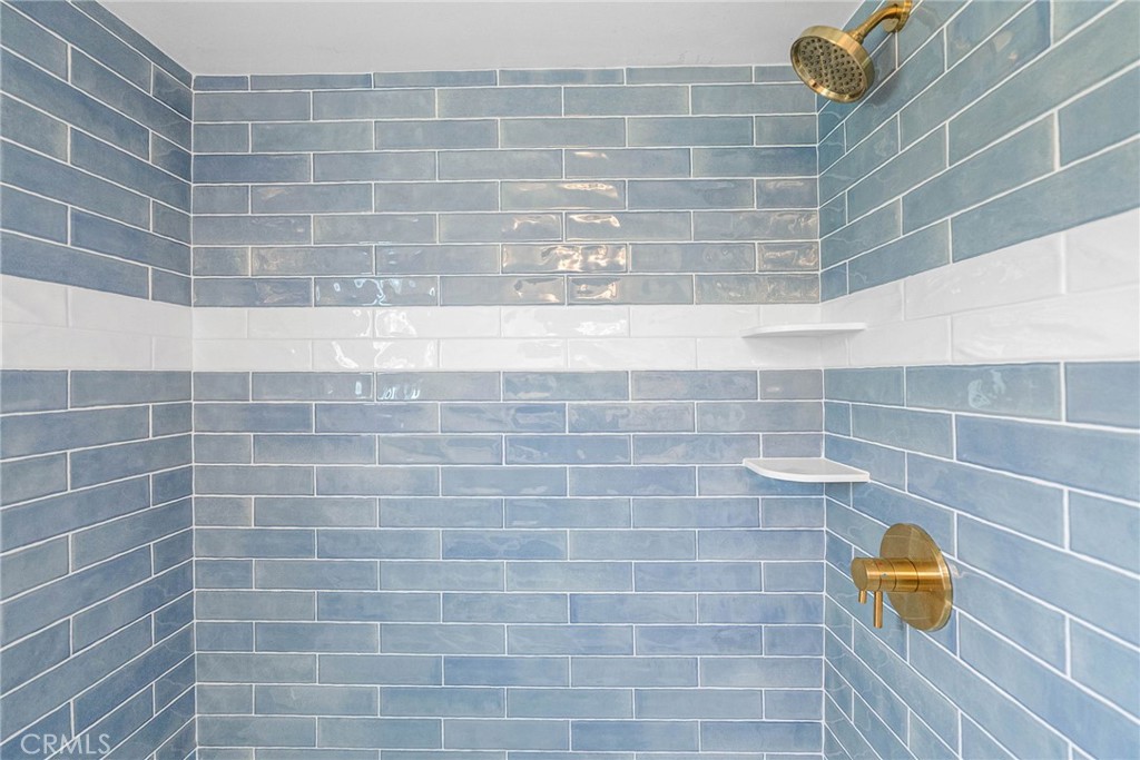 8 Saratoga Property Photo 36