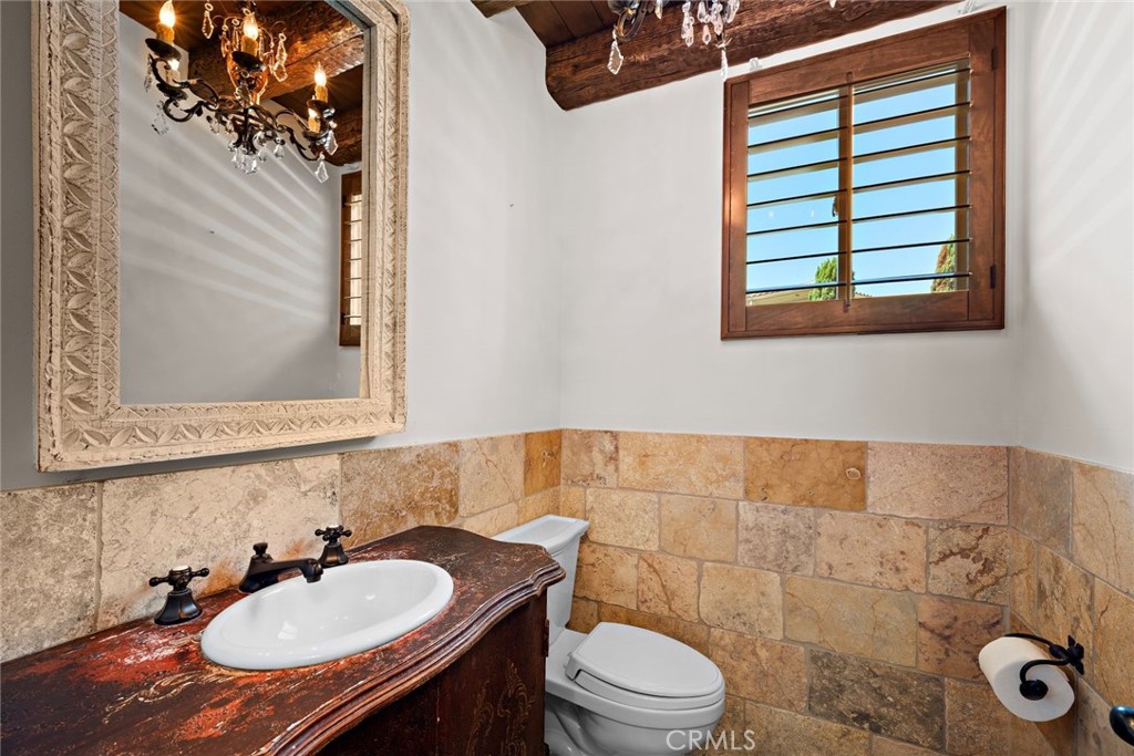 5 Via Monarca Property Photo 36