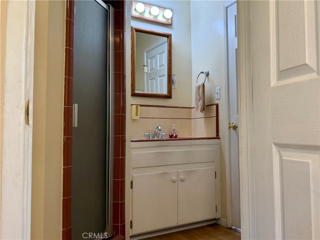 543 E Comstock Property Photo 15