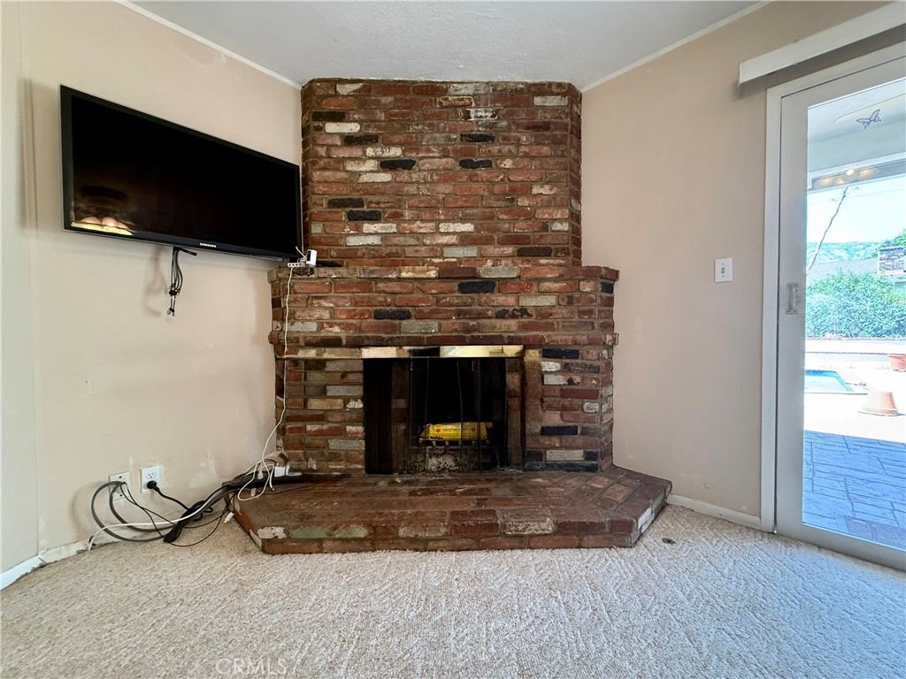 543 E Comstock Property Photo 19