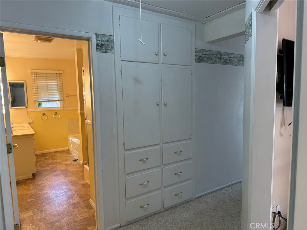 543 E Comstock Property Photo 26