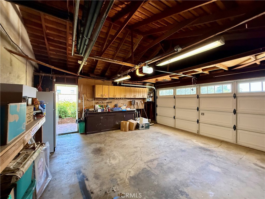 543 E Comstock Property Photo 36