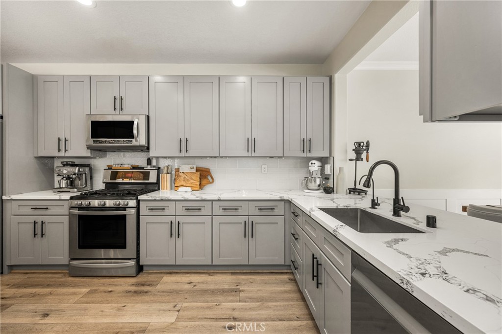 36 Brassie Lane Property Photo 8