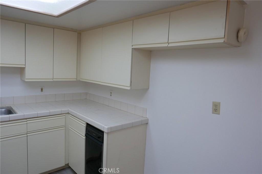 16795 Roosevelt C Property Photo 2