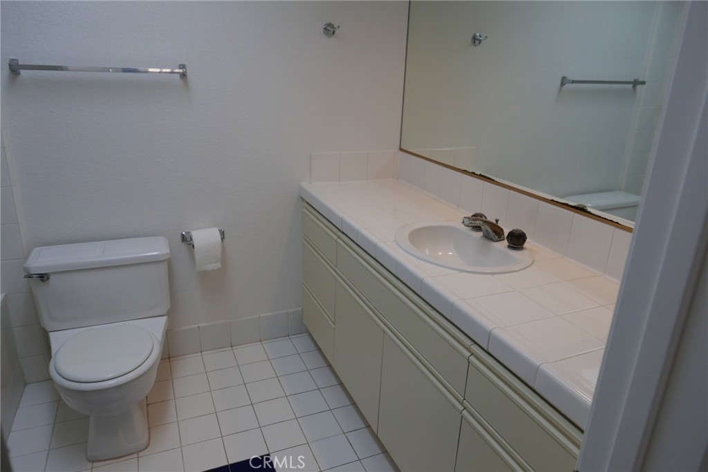 16795 Roosevelt C Property Photo 9