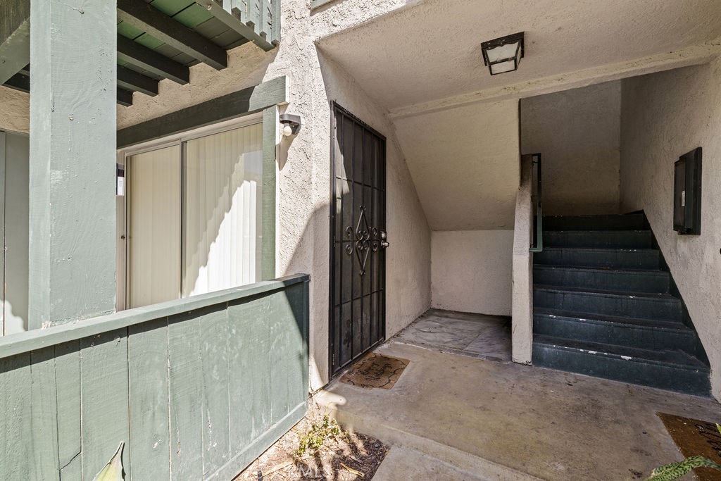 23232 Orange 7 Property Photo 3