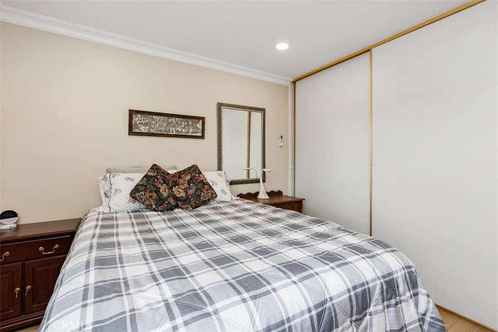 2355 Via Mariposa 3h Property Photo 17
