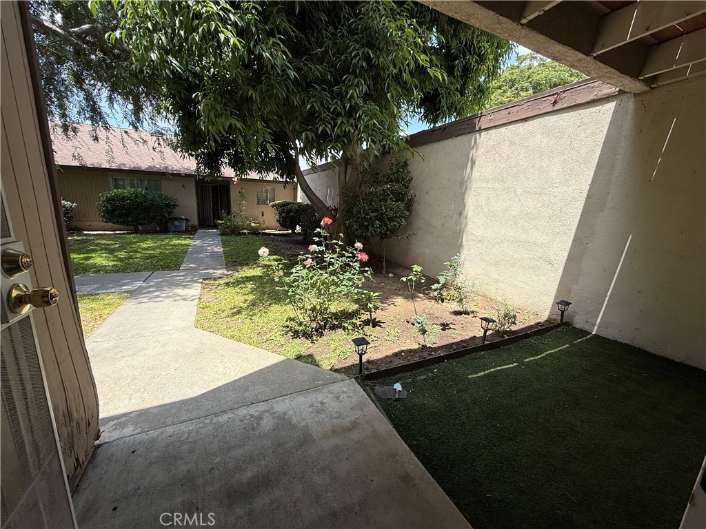 521 S Lyon 85 Property Photo 4