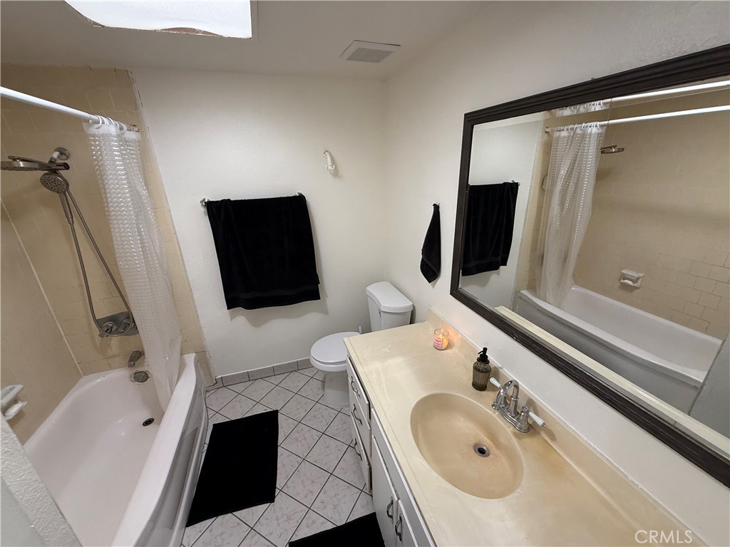 521 S Lyon 85 Property Photo 16