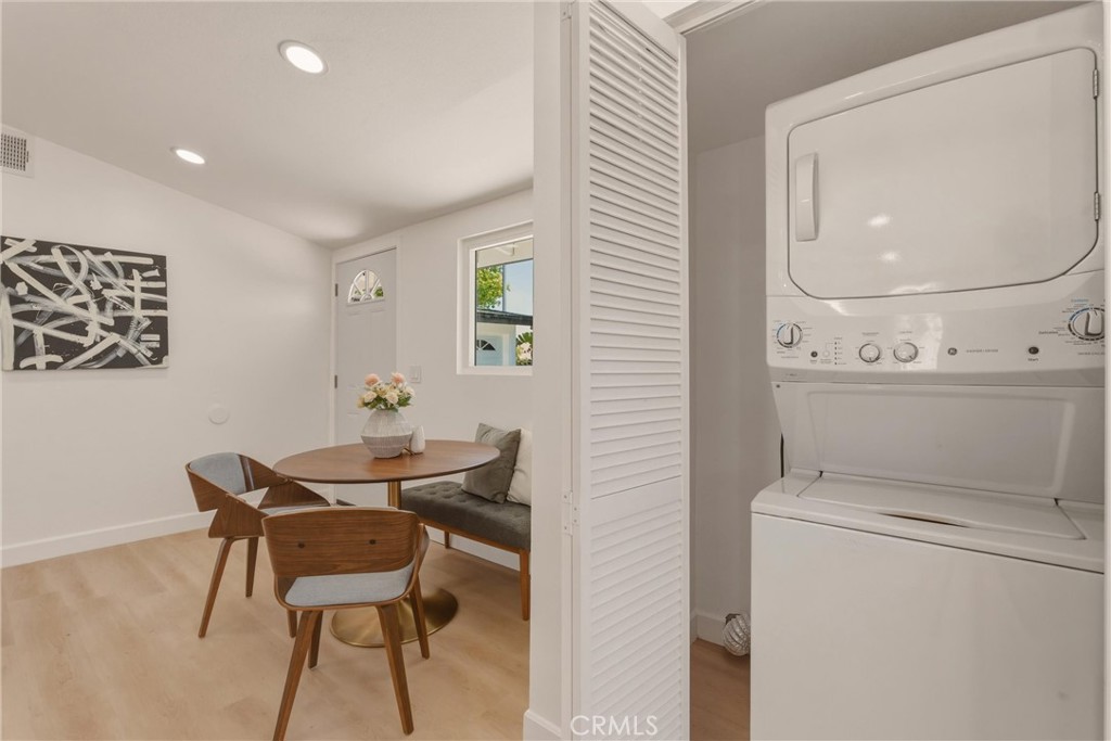 2107 Pomona Property Photo 12