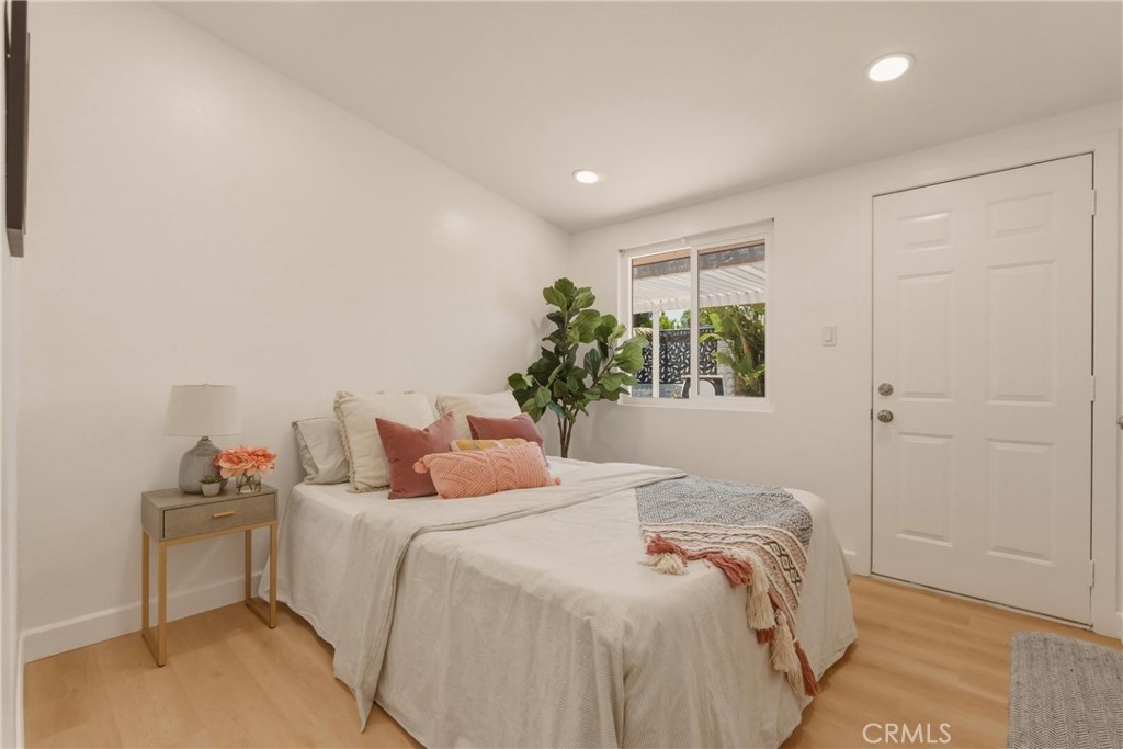 2107 Pomona Property Photo 16