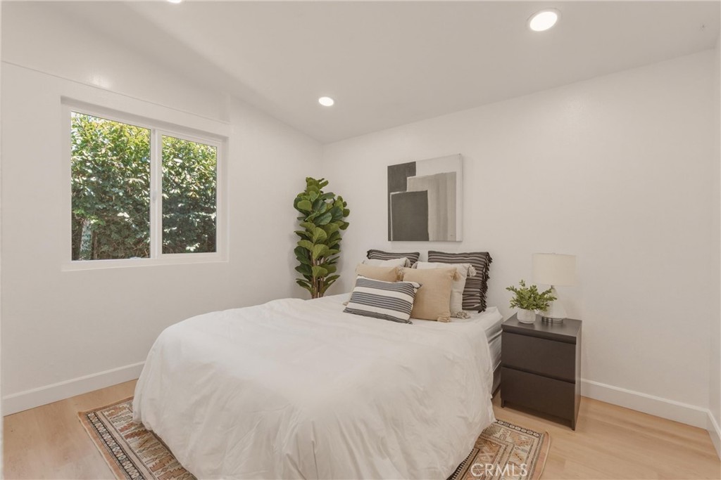 2107 Pomona Property Photo 19