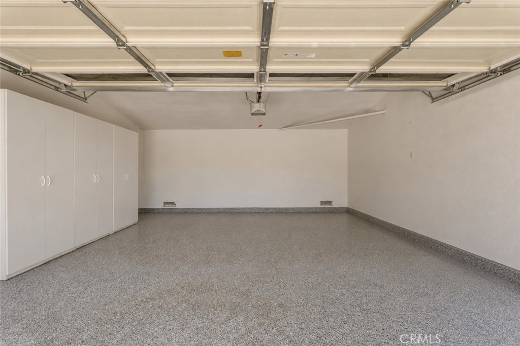 2107 Pomona Property Photo 27