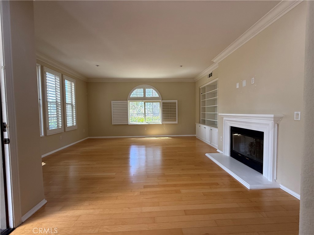 31 Regal Property Photo 2