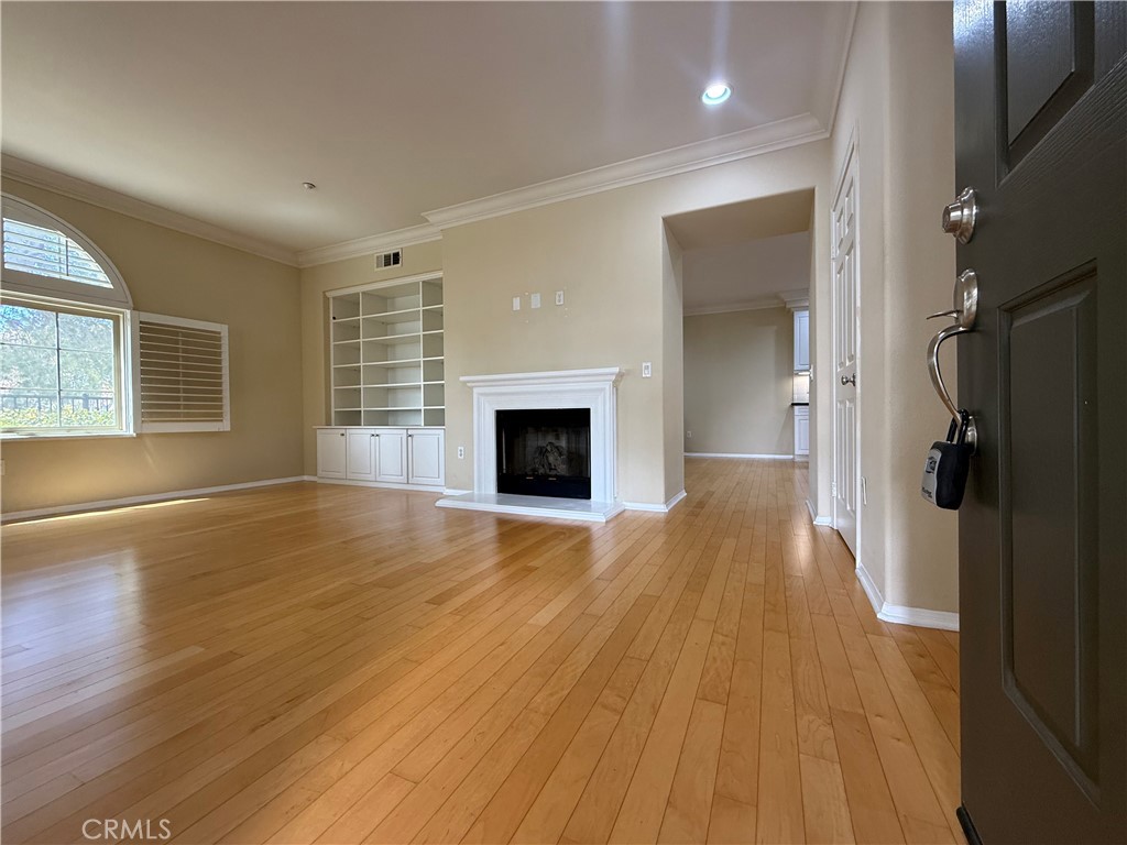 31 Regal Property Photo 4