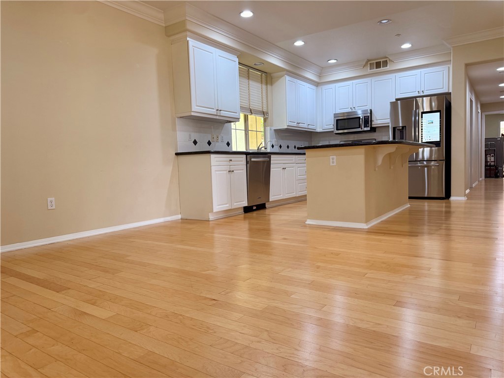 31 Regal Property Photo 10