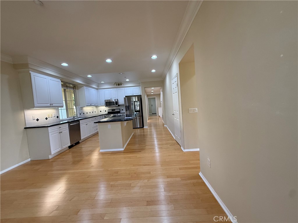 31 Regal Property Photo 11