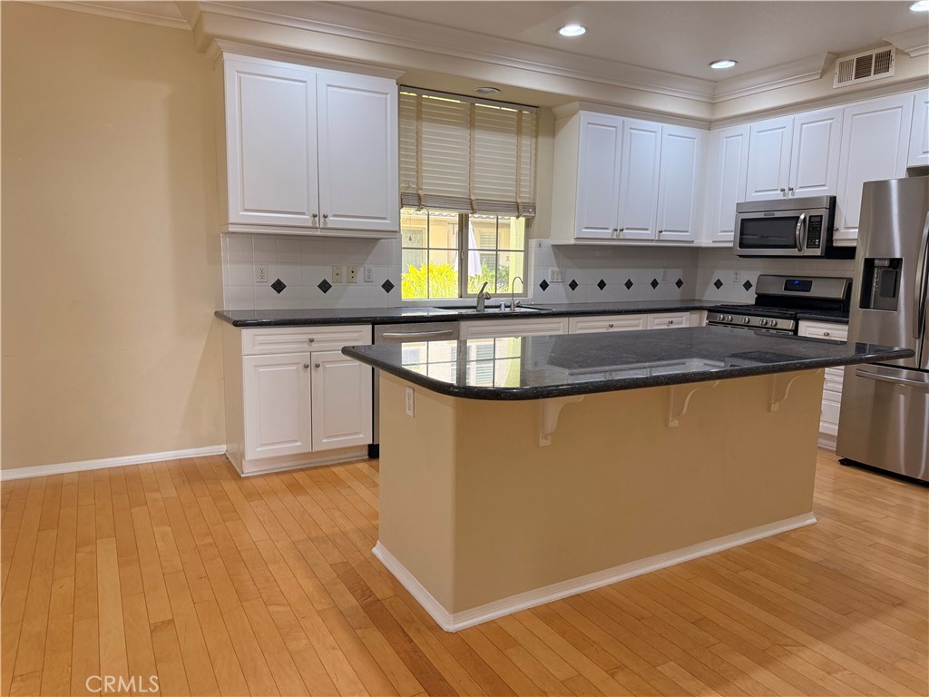 31 Regal Property Photo 14