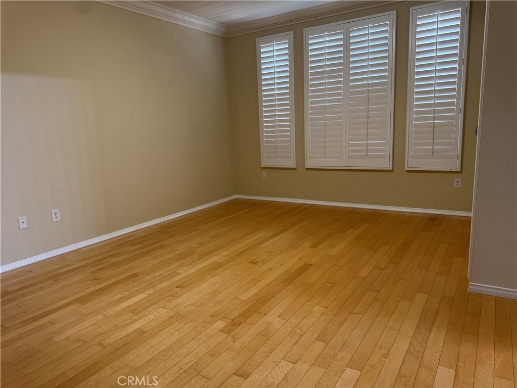 31 Regal Property Photo 19