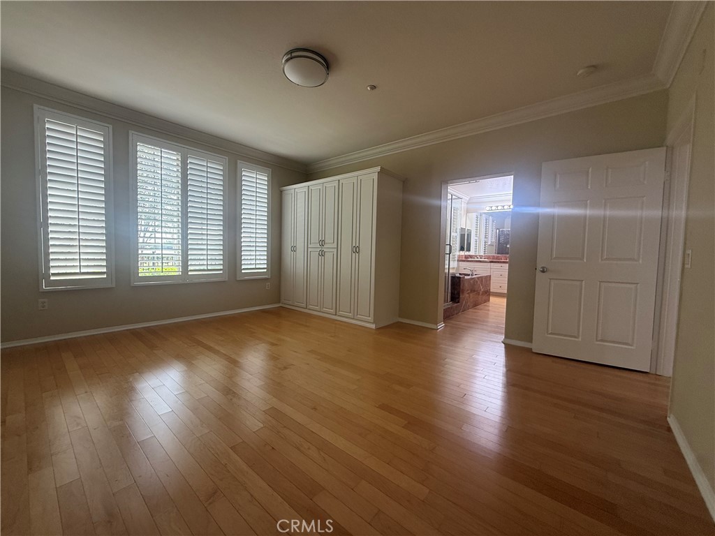 31 Regal Property Photo 21