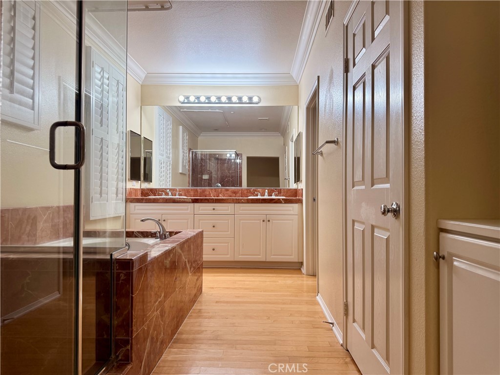 31 Regal Property Photo 26