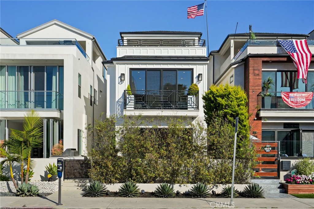 306 3rd Street Property Photo 1