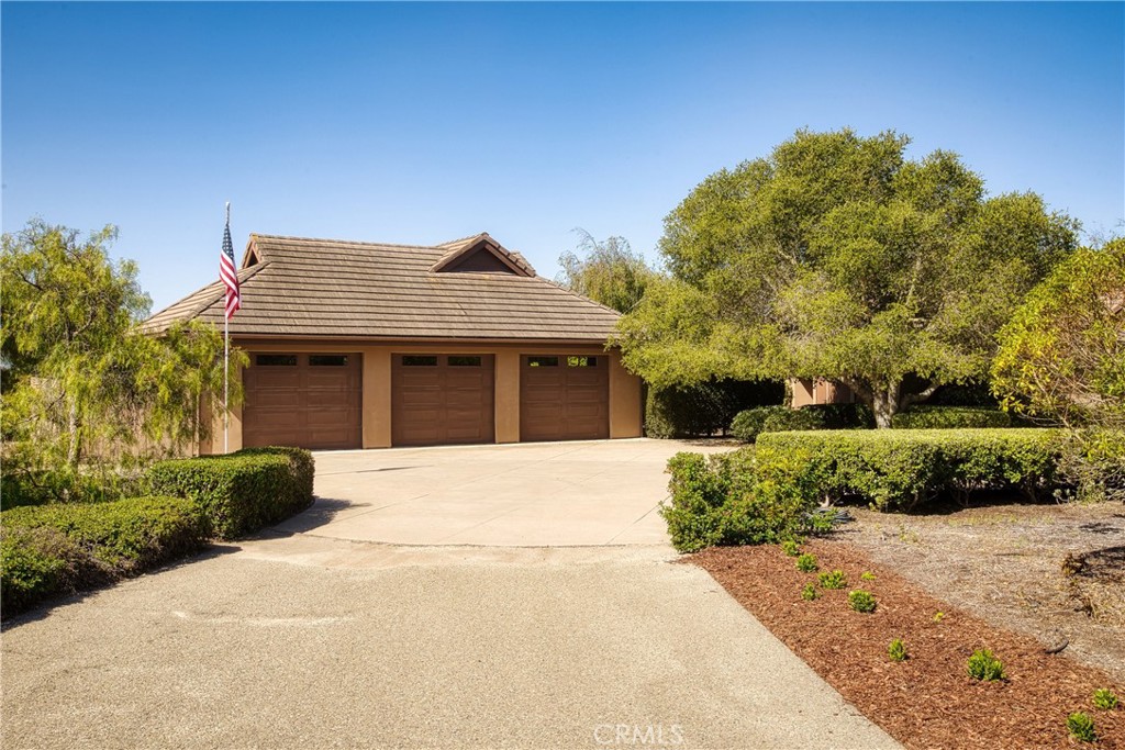 2075 Sea Oak Lane Property Photo 4