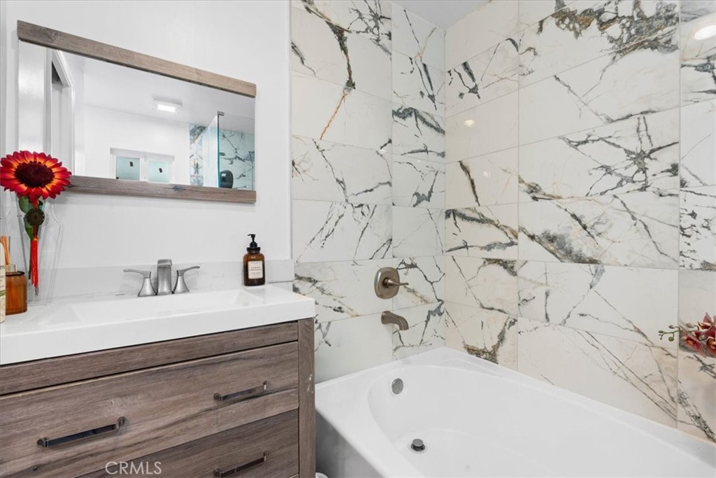 1171 Curie Property Photo 4