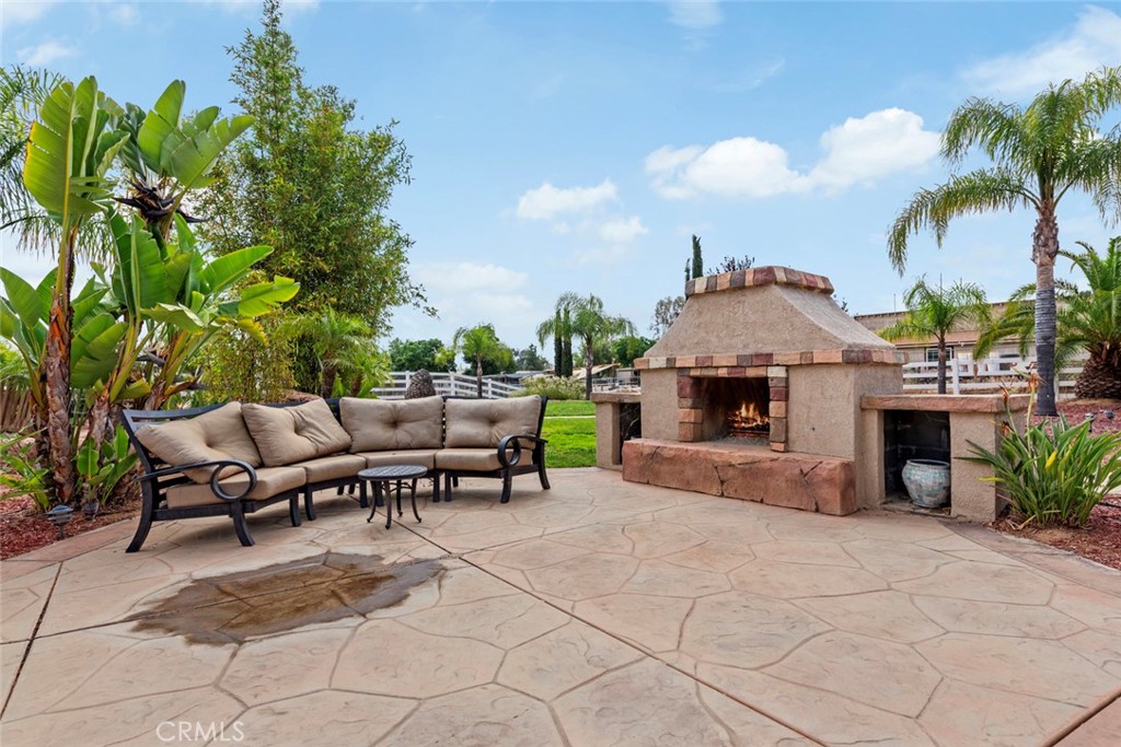 25763 Beth Property Photo 6