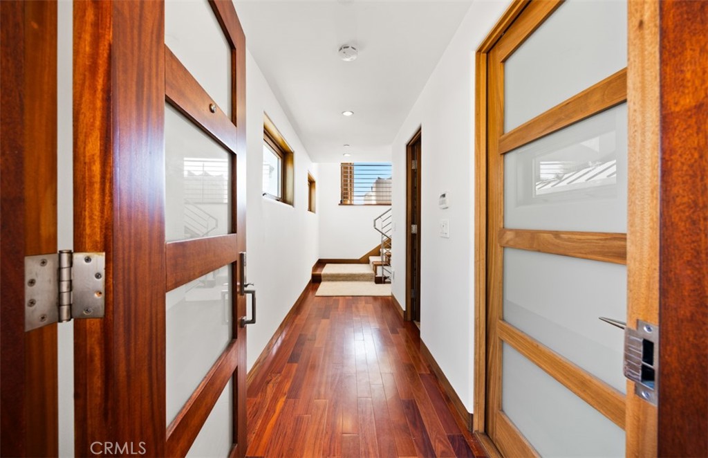 2615 Victoria Property Photo 4