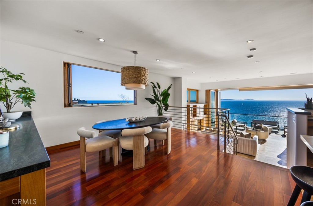 2615 Victoria Property Photo 12