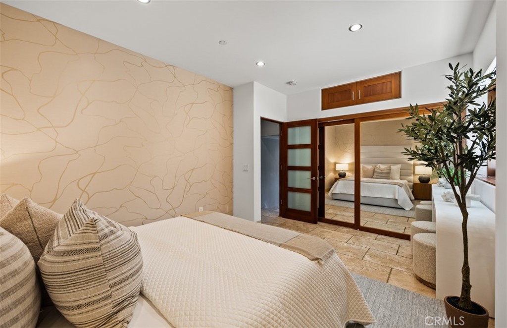 2615 Victoria Property Photo 38