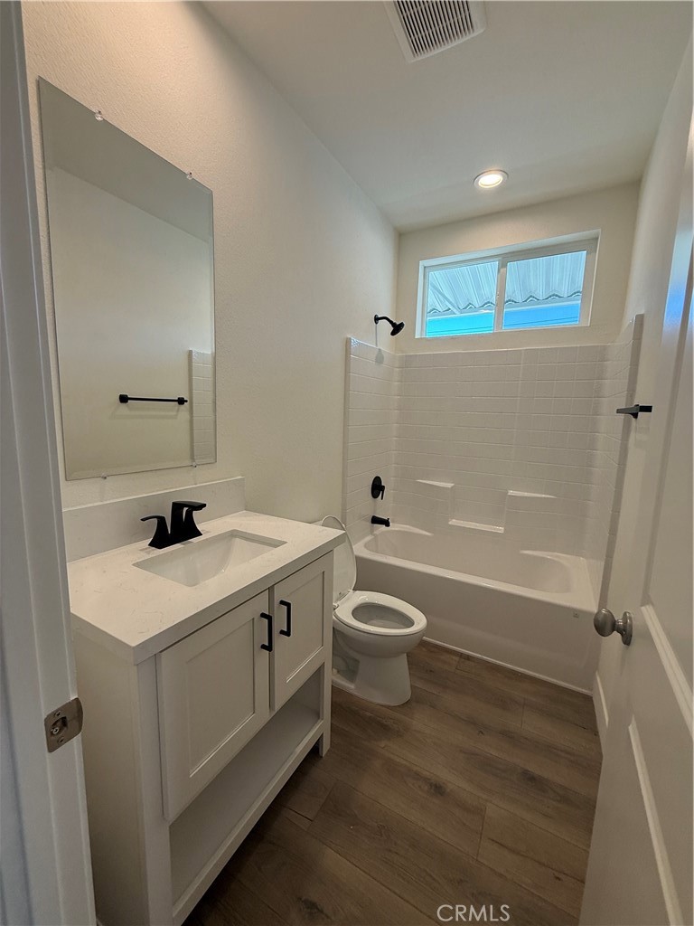 1635 W Covina Boulevard 101 Property Photo 6