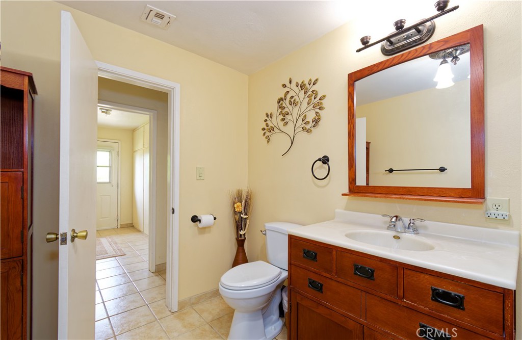 9246 6th Ave Property Photo 12