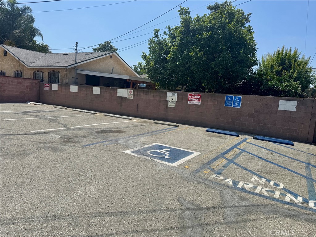 11912 Rosecrans Ave Property Photo 5