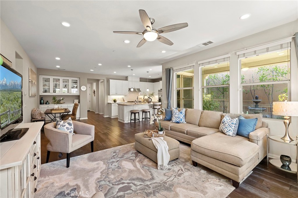 109 Cerrero Court Property Photo 7