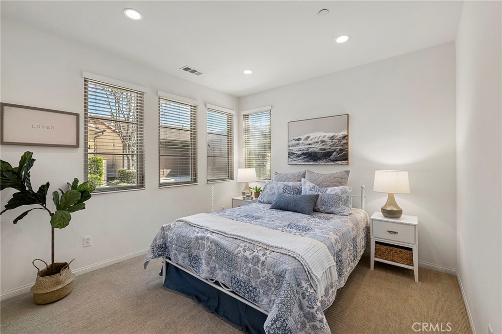 109 Cerrero Court Property Photo 19