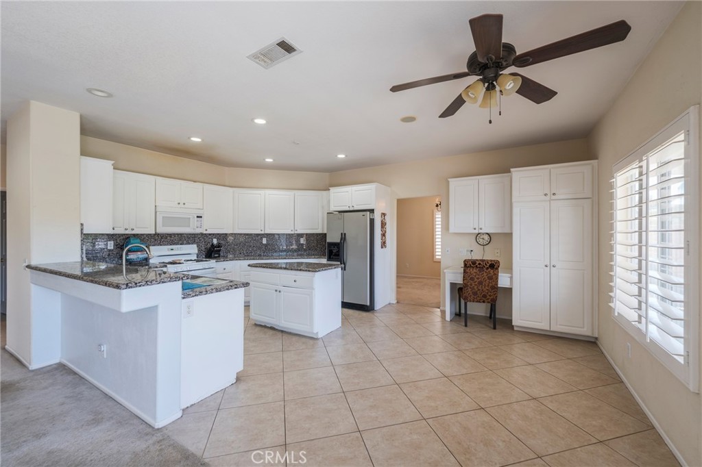 32914 Willow Bay Property Photo 8