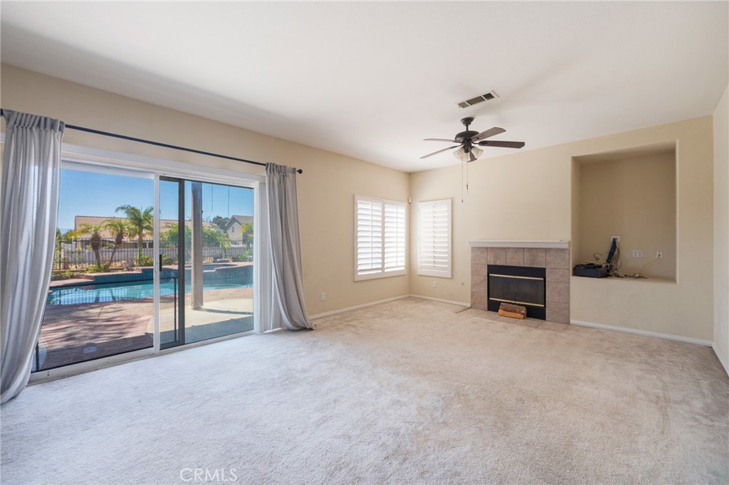 32914 Willow Bay Property Photo 9